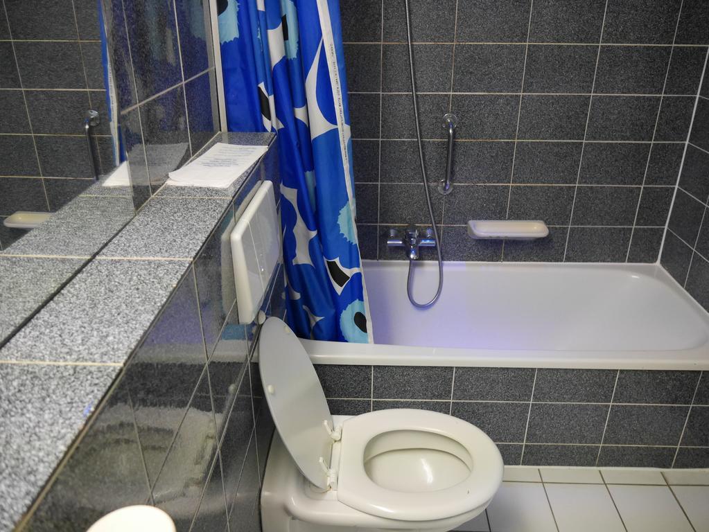 马克西姆酒店 德帕内 外观 照片